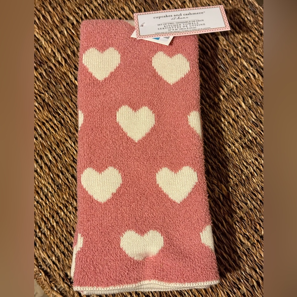 Cupcakes and Cashmere soft kitchen towels